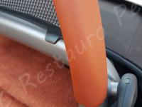 Porsche Boxster (987) - anno 2007 - Pulizia interno in pelle e restauro plastiche - Dettaglio del rollbar. (DOPO)
