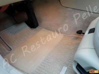 Mercedes classe E 320CDI (W211) - anno 2006 - Restauro completo interno in pelle  - Moquette zona piedi lato guida. (DOPO)
