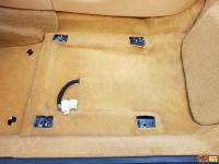 Maserati 4200GT Spyder CambioCorsa - anno 2003 - Restauro completo dell’interno - Dettaglio della moquette lato guida. (DOPO)