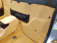 Maserati 4200GT Spyder CambioCorsa - anno 2003 - Restauro completo dell’interno - Panoramica della moquette dietro ai sedili. (DOPO)