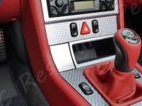 Mercedes Benz SLK 200 Kompressor - anno 2002 - Restauro completo degli interni - Parte bassa della consolle centrale. (DOPO)