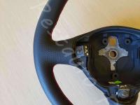 Alfa Romeo 156 TI - anno 2004 - Rivestimento volante in vera pelle con personalizzazione - Particolare dell'impugnatura sinistra. (DOPO)
