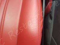 Alfa Romeo 147 - anno 2006 - Restauro volante e trattamento interno in pelle  - Dettaglio del fianchetto sinistro lato guida. (DOPO)
