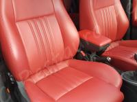 Alfa Romeo 147 - anno 2006 - Restauro volante e trattamento interno in pelle  - Panoramica sedile passeggero. (DOPO)