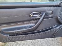 Mercedes SLK (R170) 200 kompressor - anno 1999 - Restauro completo degli interni - Panoramica della portiera di guida. (DOPO)