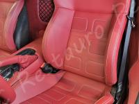 Ferrari 599 GTB - Lavaggio completo dell’interno con trattamento ammorbidente - Panoramica del sedile di guida. (DOPO)