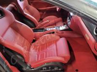 Ferrari 599 GTB - Lavaggio completo dell’interno con trattamento ammorbidente - Panoramica abitacolo lato passeggero. (DOPO)