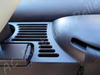 BMW 330 Ci cabrio (E46) - Restauro completo degli interni - >>>>>>>>>>> - Eliminazione vernice soft touch rovinata nella parte posteriore. (DOPO)