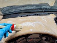 Porsche Cayenne 2012 - Lavaggio completo dell’interno in pelle e della moquette - Lavaggio cruscotto lato guida. (DURANTE)