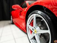 Ferrari 458 Italia - anno 2011- Pulizia interna e restauro fianchetto sedile guida - Ferrari 458 Italia (DOPO)