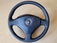 Maserati 4200GT – Restauro completo dell’interno: pelle e plastiche. - Panoramica del volante. (DOPO)