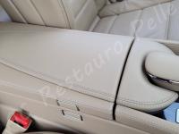 Mercedes CL63 AMG – Lavaggio e igienizzazione di tutto l'abitacolo e restauro pulsanti appiccicosi - Bracciolo centrale. (DOPO)