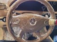 Mercedes CL63 AMG – Lavaggio e igienizzazione di tutto l'abitacolo e restauro pulsanti appiccicosi - Lavaggio e igienizzazione di ogni superficie dell'abitacolo. (DURANTE)