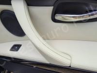 BMW 330 cabrio Individual - Restauro completo dell’interno  >>>>> - Particolare maniglia pannello porta passeggero. (DOPO)