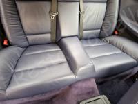 BMW 320i  cabrio E36 - Restauro completo dell’interno >>>>>>>>>>>>>> - Dettaglio seduta divano posteriore. (DOPO)