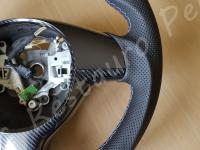 BMW serie 3 Msport (E46) - anno 2003 – Rivestimento volante in vera pelle con personalizzazione - Particolare dell'impugnatura destra. (DOPO)