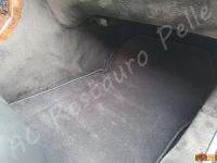 Mercedes-Benz 300SL-24v (R129) - anno 1992 - Restauro completo interno in pelle - Particolare della zona piedi lato passeggero. (DOPO)