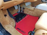 Ferrari 360 Modena - anno 2003 - Restauro completo plastiche e pulizia interno in pelle - Particolare della zona piedi lato guida. (DOPO)