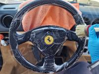 Ferrari 360 Modena – Restauro plastiche e pulizia interno >>>>>>>>>>> - Il lavaggio degli interni in pelle. (DURANTE)
