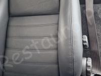 Ferrari F355 – Restauro completo degli interni (pelle e plastiche) >>>>>>> - Particolare dello schienale e del fianchetto sinistro. (DOPO)