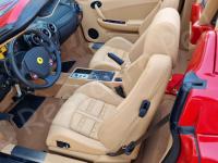 Ferrari F430 spider – Restauro plastiche appiccicose >>>>>>>>>>>> - Panoramica abitacolo lato guida. (DOPO)