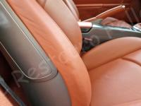 Porsche Cayman S – Restauro completo interno (pelle e plastiche) >>> - Dettaglio del fianchetto esterno. (DOPO)