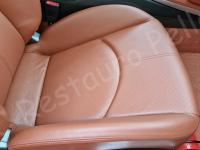Porsche Cayman S – Restauro completo interno (pelle e plastiche) >>> - Particolare della seduta passeggero. (DOPO)