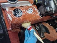 Porsche Cayman S – Restauro completo interno (pelle e plastiche) >>> - Lavaggio e igienizzazione dell'abitacolo. (DURANTE)