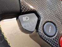 Ferrari F12 Berlinetta – Restauro completo delle plastiche >>>>>>>>>>>> - Dettagli dei vari comandi sul volante. (DOPO)