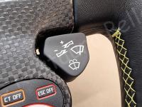 Ferrari F12 Berlinetta – Restauro completo delle plastiche >>>>>>>>>>>> - Dettagli dei vari comandi sul volante. (DOPO)