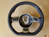 AUDI TT-S (Mk2) - anno 2010 - Rivestimento volante in vera pelle con personalizzazione  - Panoramica del volante. (DOPO)