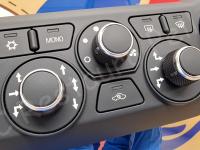 Ferrari F12 Berlinetta – Restauro completo delle plastiche >>>>>>>>>>>> - Dettagli del climatizzatore. (DOPO)