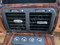 Maserati Quattroporte – Restauro completo delle plastiche e del cielo >>> - La consolle centrale posteriore. (DOPO)