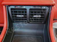 Maserati Granturismo – Restauro completo delle plastiche appiccicose - Le bocchette aria posteriori. (DOPO)