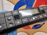 Maserati Granturismo – Restauro completo delle plastiche appiccicose - Il climatizzatore. (DOPO)