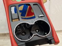 Maserati Granturismo – Restauro completo delle plastiche appiccicose - Consolle su tunnel centrale. (DOPO)