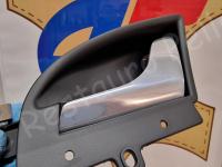 Maserati Granturismo – Restauro completo delle plastiche appiccicose - Maniglia apriporta lato guida. (DOPO)