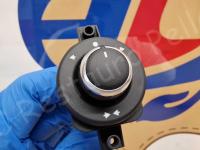 Ferrari FF – Restauro completo delle plastiche appiccicose >>>>>>>>>>>>>> - Comando retrovisori elettrici. (DOPO)