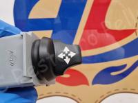 Ferrari FF – Restauro completo delle plastiche appiccicose >>>>>>>>>>>>>> - Il comando di regolazione elettrica dello sterzo. (DOPO)