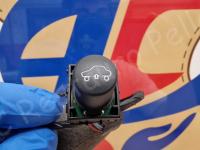 Ferrari FF – Restauro completo delle plastiche appiccicose >>>>>>>>>>>>>> - Alcuni pulsanti interni. (DOPO)