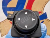 Maserati Quattroporte S – Restauro completo delle plastiche appiccicose - I comandi dei sedili elettrici. (DOPO)