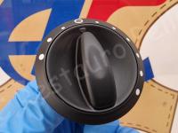 Maserati Quattroporte S – Restauro completo delle plastiche appiccicose - La manopola per il tettino elettrico. (DOPO)