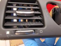 Maserati Quattroporte S – Restauro completo delle plastiche appiccicose - Dettagli. (DOPO)