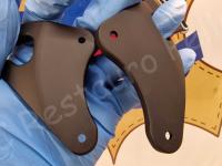 Maserati Quattroporte S – Restauro completo delle plastiche appiccicose - Dettagli. (DOPO)