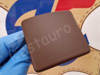 Maserati Quattroporte S – Restauro completo delle plastiche appiccicose - Uno sportellino. (DOPO)