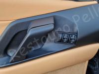 Ferrari F355 – Restauro completo delle plastiche e della pelle >>>>>>>>> - Dettaglio del pannello porta lato guida. (DOPO)