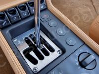Ferrari F355 – Restauro completo delle plastiche e della pelle >>>>>>>>> - I comandi intorno al cambio. (DOPO)