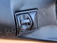 Ferrari F355 – Restauro completo delle plastiche e della pelle >>>>>>>>> - Il comando degli alzacristalli lato passeggero. (DOPO)