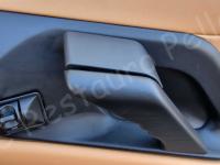 Ferrari F355 – Restauro completo delle plastiche e della pelle >>>>>>>>> - Dettaglio del pannello porta lato passeggero. (DOPO)