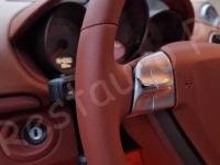 Porsche Boxster S 987 – Restauro completo dell’interno (pelle e plastiche) - Dettaglio del volante. (DOPO)
